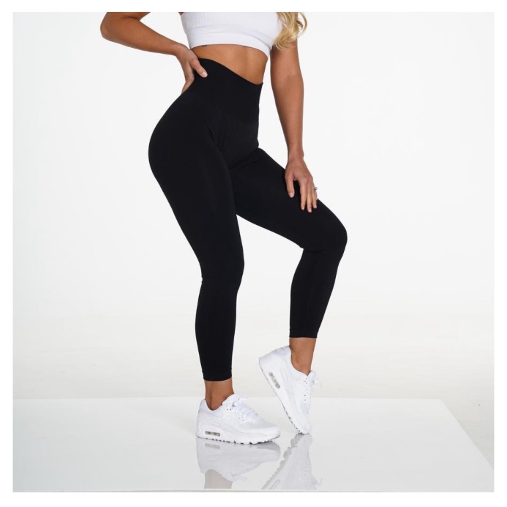 NVGTN Leggings